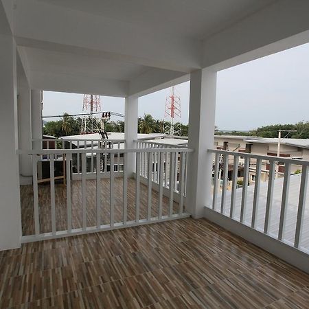 Appartamento Living By Grace Si Sunthon Esterno foto